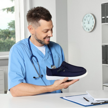 Lade das Bild in den Galerie-Viewer, OrthoSana – ergonomische, rutschfeste Freizeitschuhe für Damen