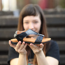 Lade das Bild in den Galerie-Viewer, OrthoSun – ergonomische Sandalen für maximalen Komfort