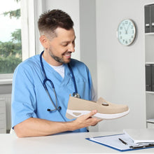 Lade das Bild in den Galerie-Viewer, OrthoSun – ergonomische &amp; rutschfeste Damenschuhe