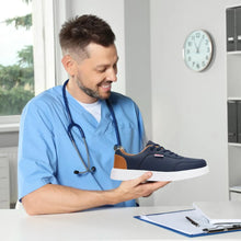 Lade das Bild in den Galerie-Viewer, OrthoX – ergonomische &amp; rutschfeste Sneaker